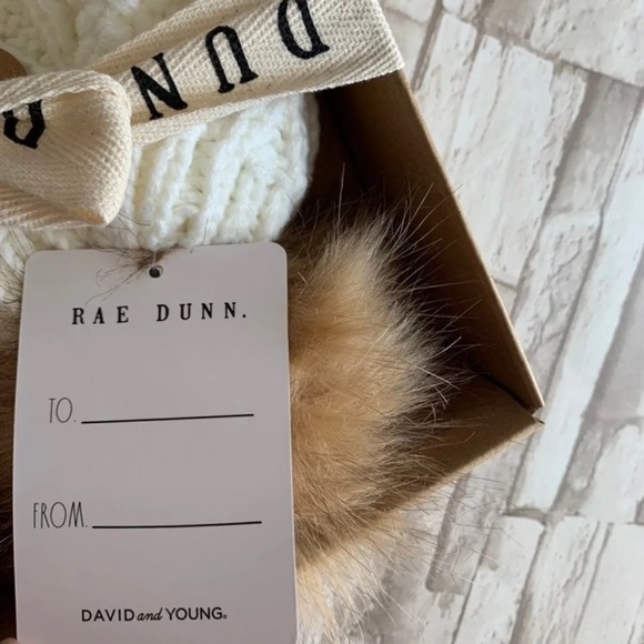 Rae Dunn Mamma and Mini Bear Matching Beanie with Faux Fur Pom - Picture 4 of 7